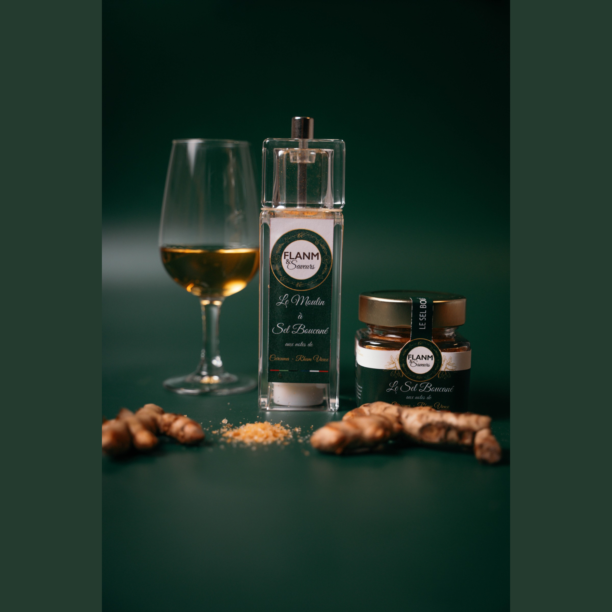 Le Sel boucané au Curcuma et Rhum vieux (Pot)